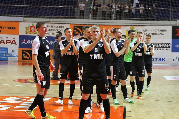 Уральцы добились разгрома в Новосибирске