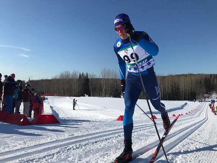 Александр Большунов – чемпион России в гонке на 15 км