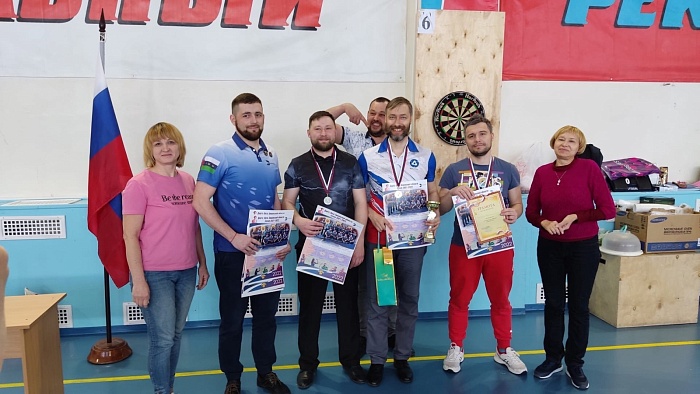 Участник чемпионата мира выиграл тюменскую «Дартс Лигу»