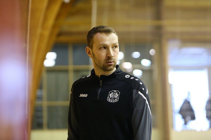 Старший тренер мини-футбольного клуба ЛКС Сергей Шуклов: «Индивидуальные ошибки вышли на первый план»