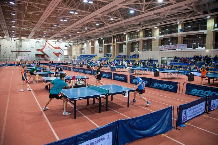 На «Тюменском меридиане» вручали часы…