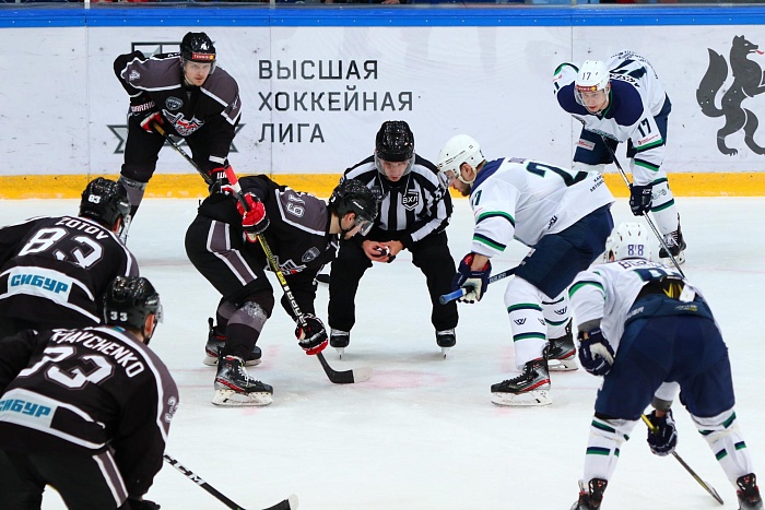 Михаил Звягин: «Терпеливо оборонялись, воспользовались шансом»