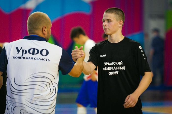 Тренер сборной УрФО по мини-футболу Евгений Осинцев: «Валерий Шеховцов – просто красава!»