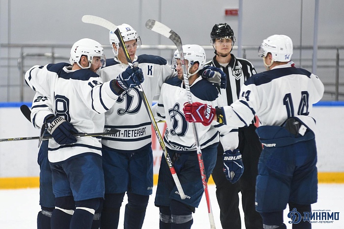 Чемпион ВХЛ выиграл домашний турнир