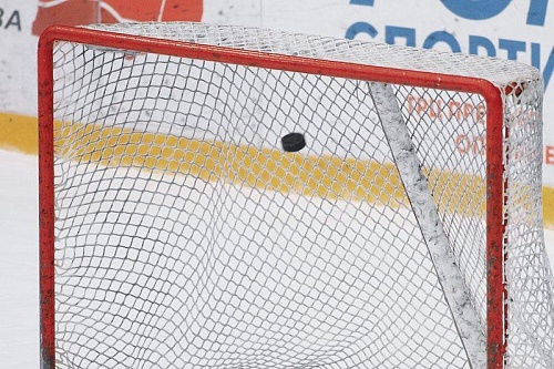 Павлова забивает, а Баталова отдаёт