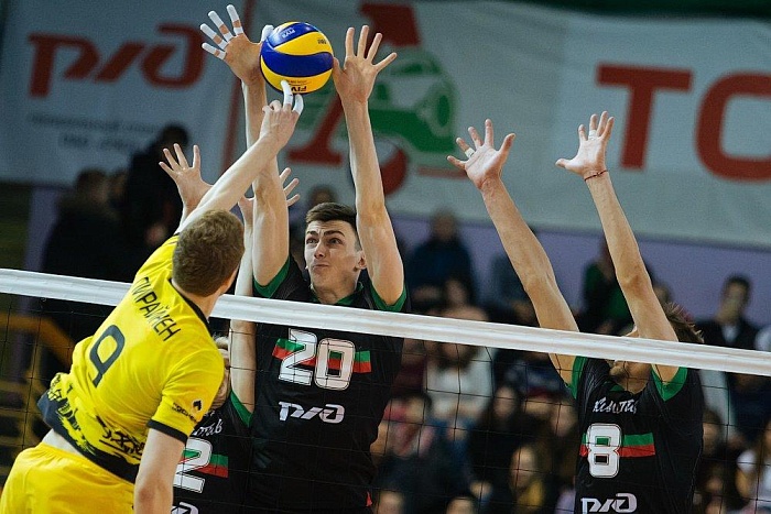 «Локомотив» одолели в одной партии