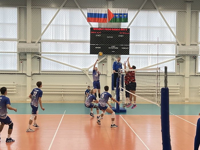 Волейболисты «Тюмени-ТюмГУ» в сумасшедшем по накалу поединке всё же уступили ростовчанам