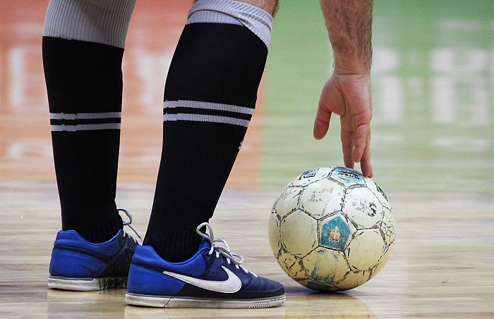 «Деловой Мир» одержал трудную победу в чемпионате Тюмени по мини-футболу среди клубов высшей лиги