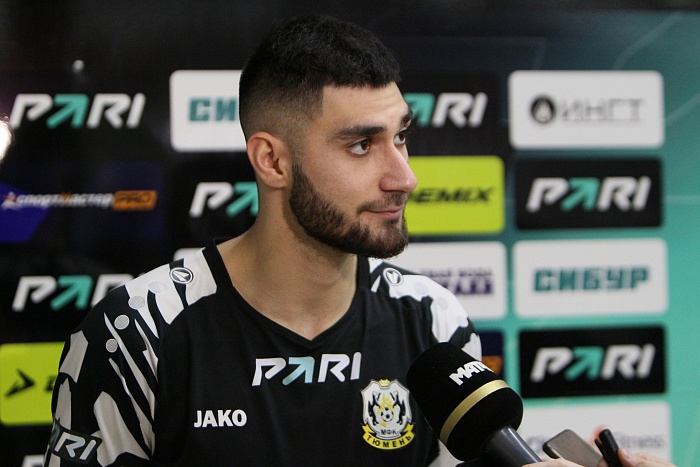 Нападающий мини-футбольного клуба «Тюмень» и сборной России Камиль Герейханов: «Мои спортивные амбиции выше, чем роль туриста или игрока двух смен»