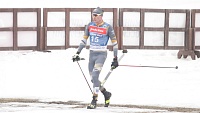 Участник чемпионата России по лыжным гонкам в Тюмени Илья Санников: «Полкилометра шёл без палки, а потом сломалось крепление…»