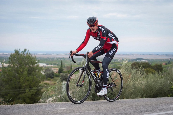 В северной Италии уступает лидеру одну секунду