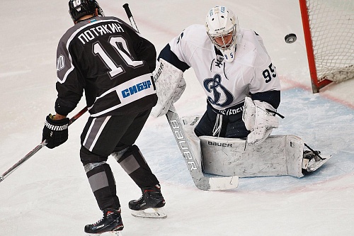 Регулярный чемпионат ВХЛ выиграло «Динамо»