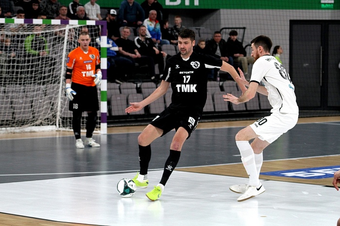 Футзальный клуб «Тюмень» одержал волевую победу в столице Урала
