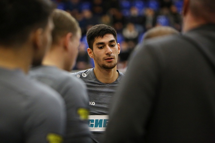 Нападающий МФК «Тюмень» Камиль Герейханов