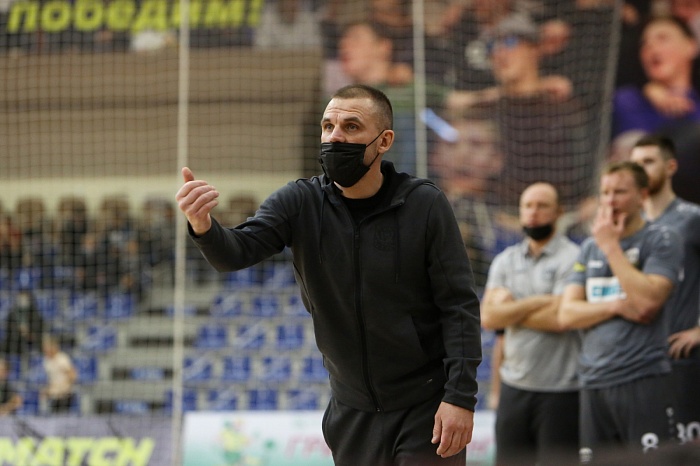 Главный тренер МФК «Тюмень» Николай Иванов