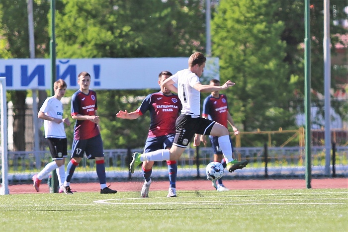 Футболисты «Тюмени-2» дали бой лидеру и едва не сотворили сенсацию