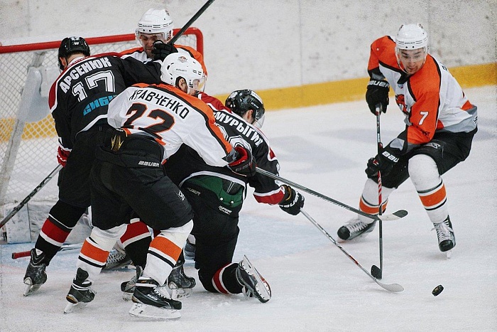 Фото Владимира ОГНЁВА.