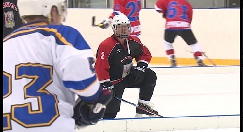 Владимир Якушев принял участие в хоккейном турнире на призы областной Думы