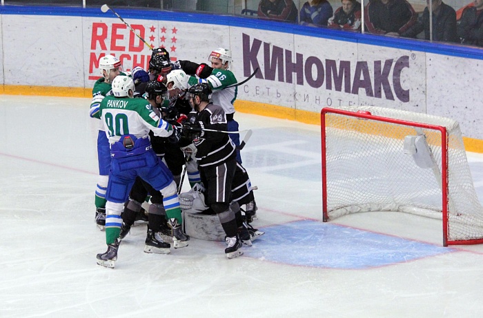 Денис Хлыстов: «Дрались, бились, кусались…»