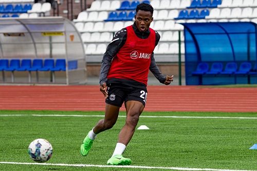 Без везения в Ярославле не обошлось, зато есть первая победа футбольного клуба «Тюмень» в сезоне!