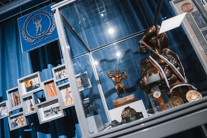 Открытие выставки об истории развития бодибилдинга в Тюменской области «Как закалялась сталь» в историческом парке «Россия – Моя история»