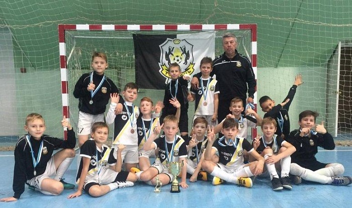 Привезли бронзу из столицы Урала