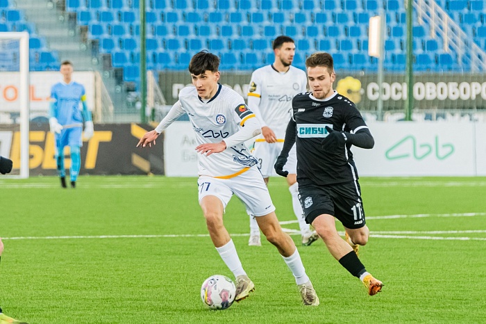 Полузащитник «Тюмени» Виталий Шитов попал в сборную молодых игроков