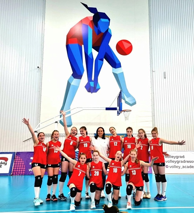 Волейболистки тюменской СШ № 1 играют в финале первенства страны в Анапе