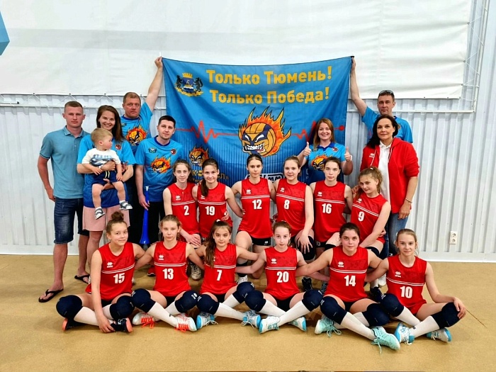 Волейболистки тюменской СШ № 1 играют в финале первенства страны в Анапе
