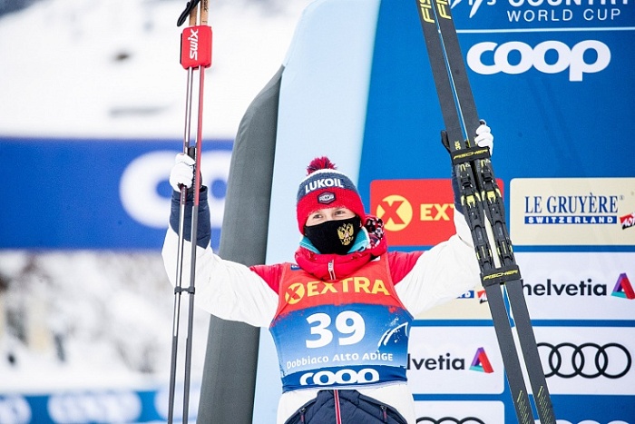 «Тюмень спортивная»: доминирование лыжников, долгожданное биатлонное золото, голы Антошкина и другие сюжеты