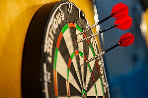 В Малиновке сражались дартсмены