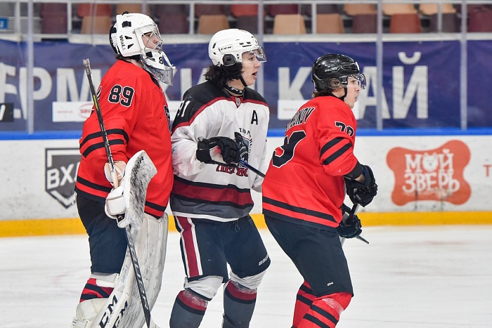 «Тюменский Легион» стукнулся о «Молот»