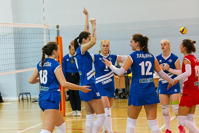 Тюменки в четырех партиях обыграли «Луч»