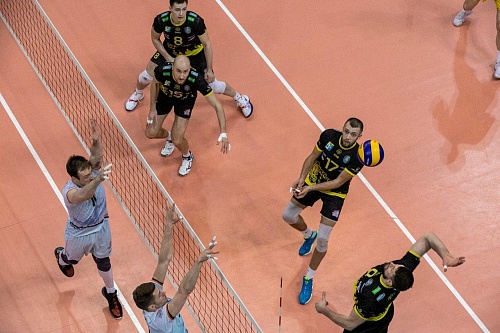 В Нижневартовск возвратился Петров