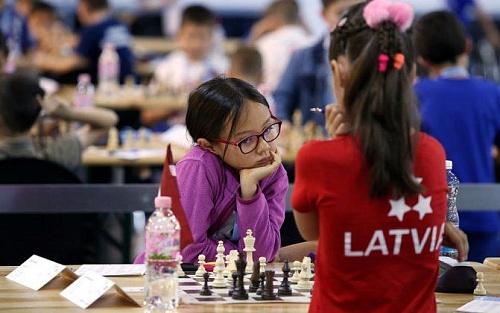 В Латвии заставила капитулировать Агнесу и Дану