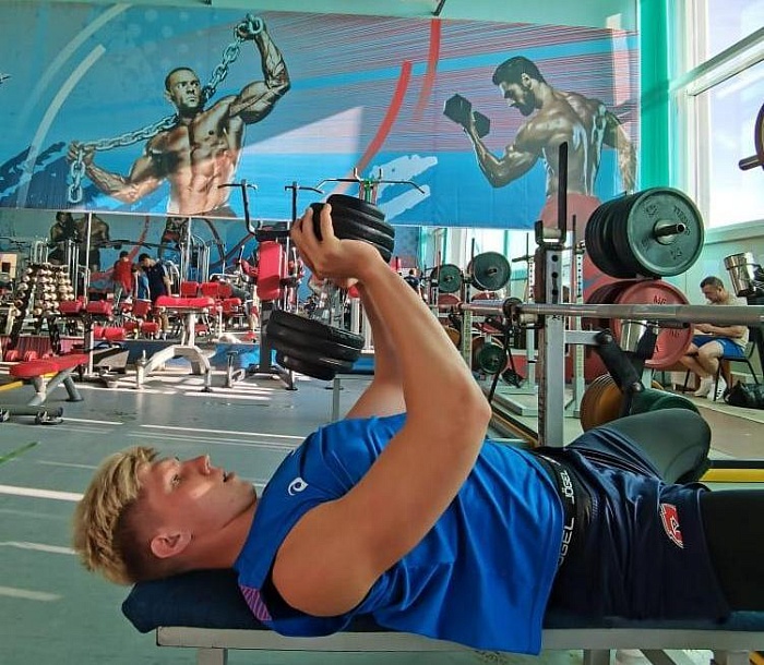 «Факел» тренируется без иностранцев