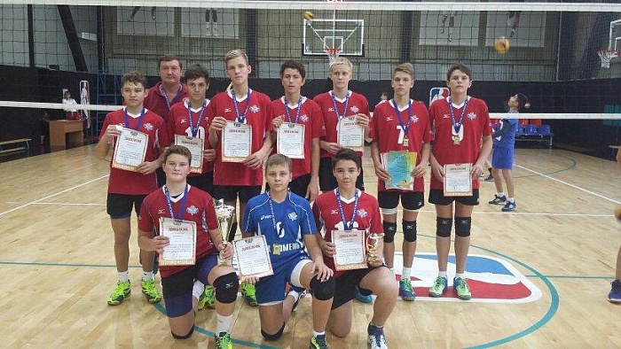 Победили тюменские волейболисты