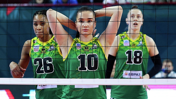 Номинант премии Tyumen Arena Award  2022  Елизавета Котова поставила шесть блоков «Спарте» и помогла своей команде победить