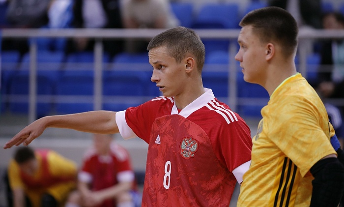 Игрок мини-футбольного клуба «Тюмень» Сергей Аборин сделал дубль в матче против сборной Азербайджана