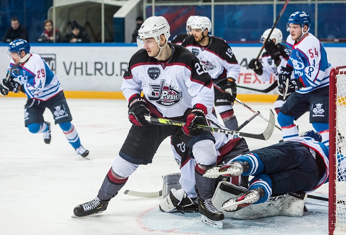 Защитник ХК «Рубин» Владислав Семин: «Со «СКА-Невой» надо играть в свой хоккей»