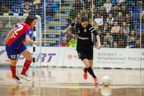 Тюменки «отгрузили» восемь мячей в Краснокамске!