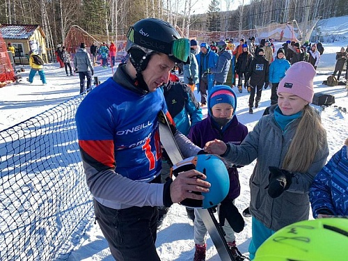 Брат и сестра взошли на пьедестал