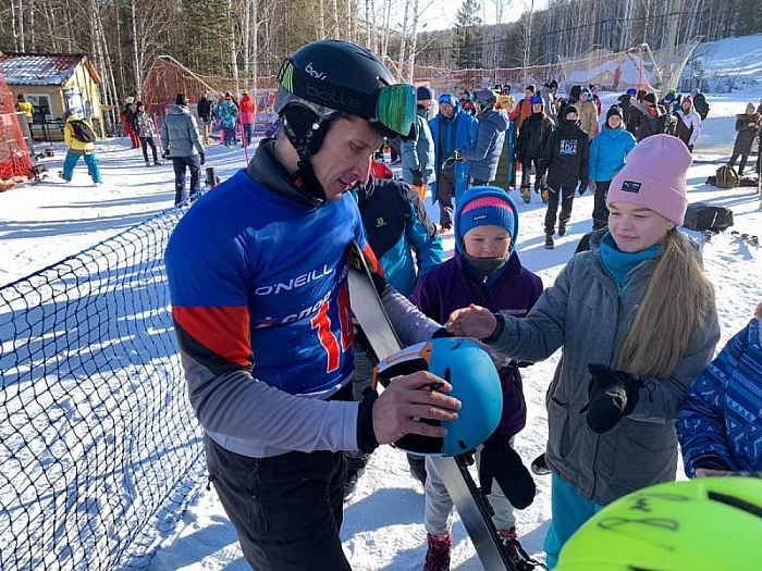 Брат и сестра взошли на пьедестал