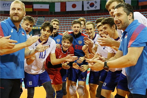 Российские юниоры пробились в финал