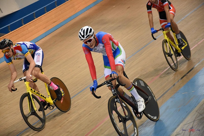 В гонке преследования выиграл медаль