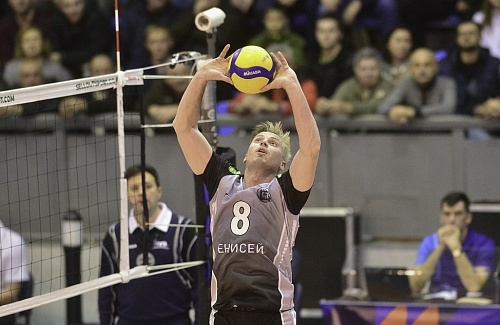 Сургутский воспитанник остался в «Енисее»