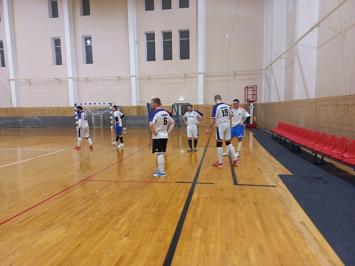 «Бутса» и «Союз» сыграли вничью в открытом чемпионате Ишима по мини-футболу