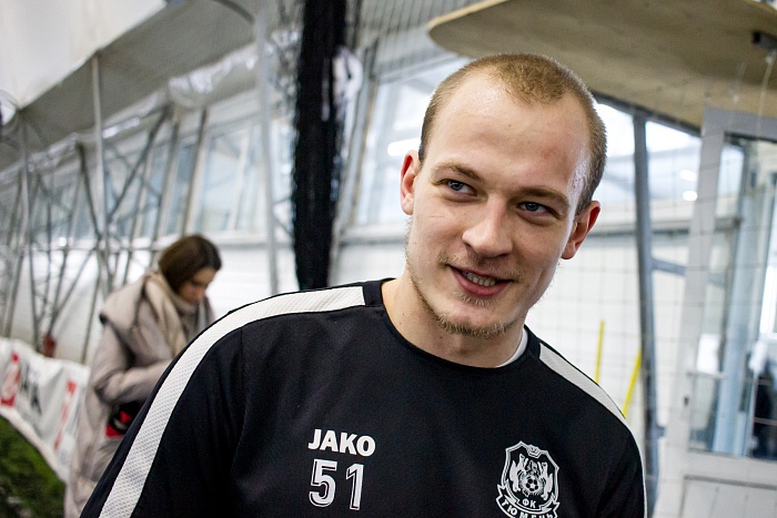 Защитник футбольного клуба «Тюмень» Антон Синяк: «Даже на «Трансфермаркте» написано, что я левша, а на самом деле – правша»