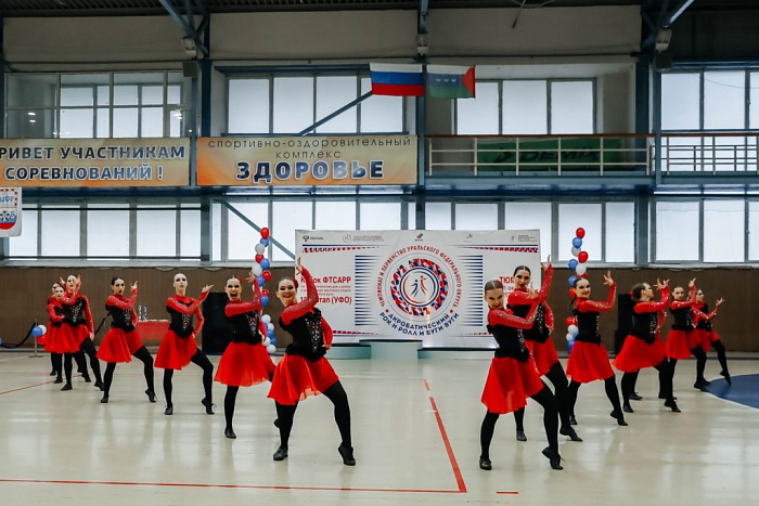 На чемпионате и первенстве Тюмени по акробатическому рок-н-роллу выявят самых зажигательных спортсменов