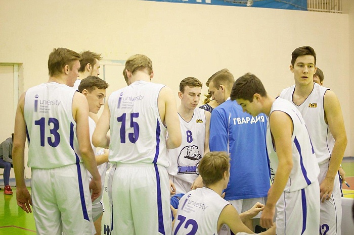 Фото Александра ЗЫРЯНОВА